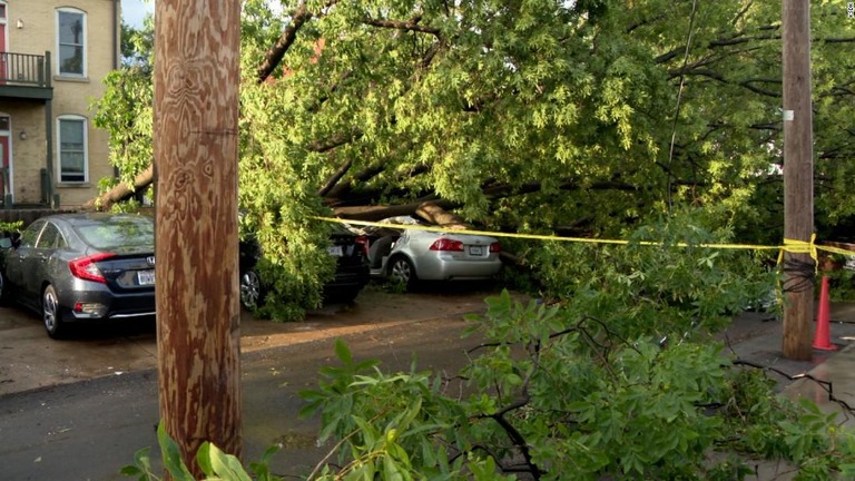 ４日の米独立記念日を前に、米国各地で荒天が続いている/KSDK