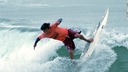 プロサーファーのミカラ・ジョーンズ氏が死去　インドネシアでサーフィン中の事故