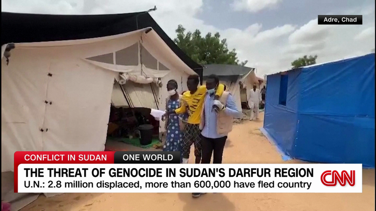 襲撃を受けた住民の多くは国境を越えて隣国チャドに避難した/CNN