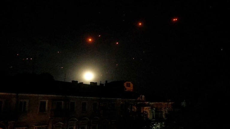 ロシア軍がウクライナ南部の都市オデーサを狙った空襲を再び実施/CNN