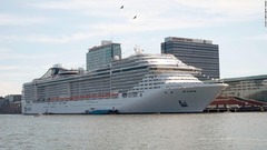 アムステルダム市議会、観光公害対策でクルーズ船寄港を禁止