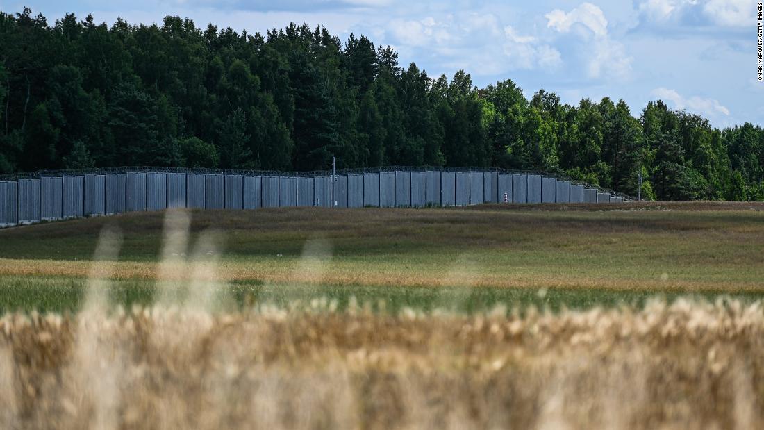 ポーランド・ベラルーシ国境の壁＝７月９日/Omar Marques/Getty Images