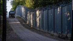 ポーランド、ベラルーシとの国境に兵士１万人を移動　ワグネルを警戒