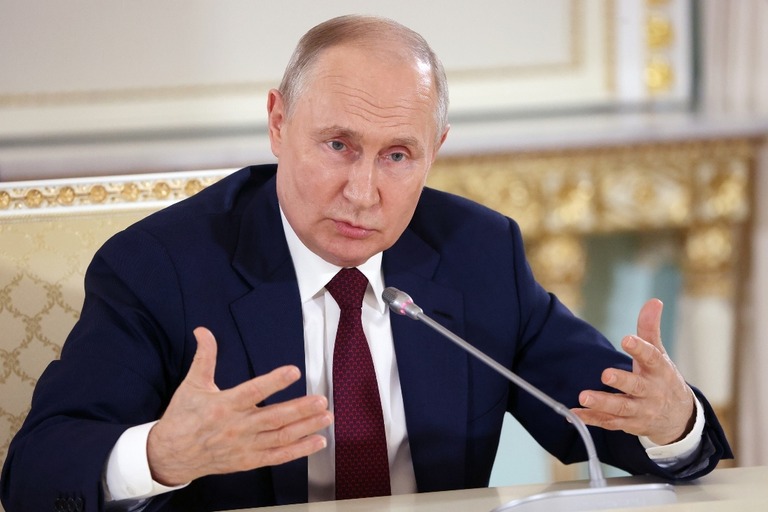 軍事支出と国内需要の牽引するロシア経済の好調ぶりをプーチン大統領が強調した/Contributor/Getty Images