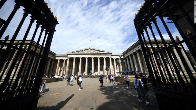大英博物館で約２０００点の収蔵品が紛失していたことがわかった