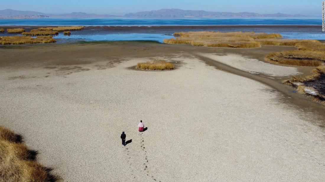 水位の低下は農業や漁業にも影響を及ぼしている/Claudia Morales/Reuters