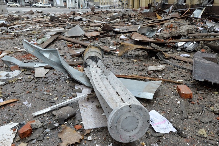 ウクライナでは昨年、クラスター爆弾による死傷者が８９０人に上った
/Sergey Bobok/AFP/Getty Images