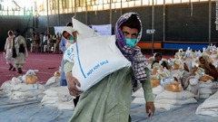 困窮状態のアフガン食料支援、１千万人分打ち切り　資金不足でやむなく
