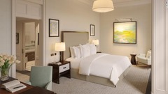 フランス人建築家の故ティエリー・デスポン氏とコラボレーションしたホテルは、客室１２０室などを擁する
