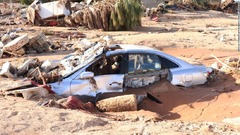 リビア洪水、死者６千人超え　「遺体山積み」