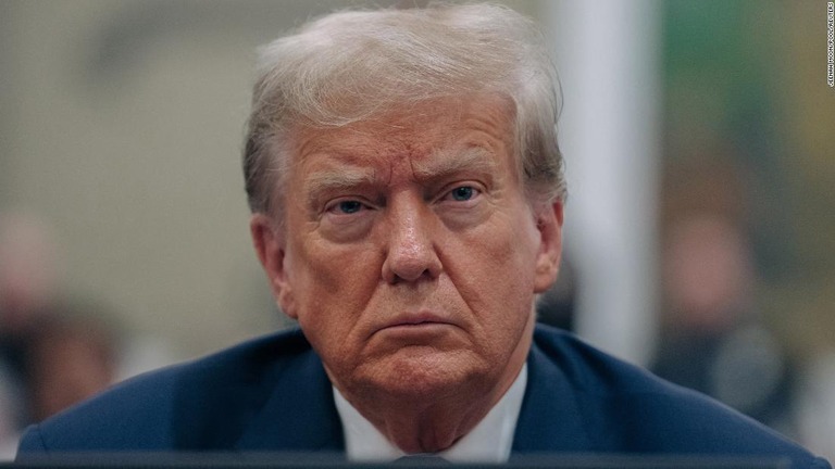 トランプ氏が下院議長選でジム・ジョーダン氏を支持する意向を表明した/Jeenah Moon/Pool/Reuters