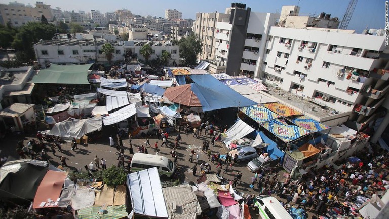 パレスチナ自治区ガザ地区にあるシファ病院の様子＝１１月７日撮影/Bashar Taleb/AFP/Getty Images