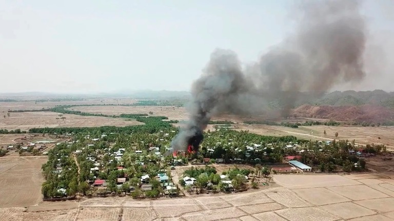 ミャンマー西部ラカイン州で、国軍と武装勢力の戦闘が再燃している/Myanmar Army/AP