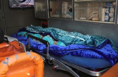 シファ病院の未熟児を乗せた救急車、エジプトに到着