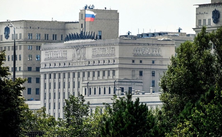 ロシア国防省は、モスクワなどでウクライナのドローンを破壊したと発表した/Alexander Nemenov/AFP/Getty Images/File