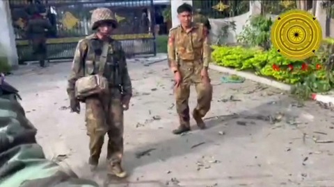 ミャンマー軍兵士が投降する様子を撮影か、抵抗勢力が主張