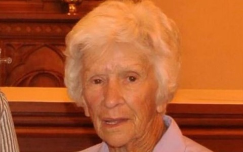 介護施設で９５歳女性にテーザー銃、警官を過失致死罪で訴追　オーストラリア