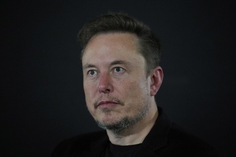 マスク氏、反ユダヤ主義の投稿を謝罪　離反した広告主への批判も