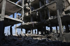 どこへ行っても空爆と飢え、ガザ住民に迫る死の恐怖