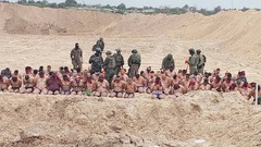 イスラエル軍、男性数十人を下着姿にして拘束か　ガザからの画像が拡散