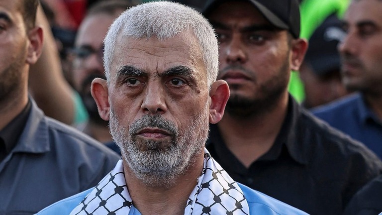 イスラエルからハマスによる大規模奇襲の「首謀者」と目されているヤヒヤ・シンワル氏/Mahmud Hams/AFP/Getty Images/FILE
