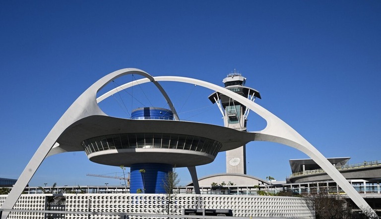 米ロサンゼルス国際空港＝４月/Robyn Beck/AFP/Getty Images