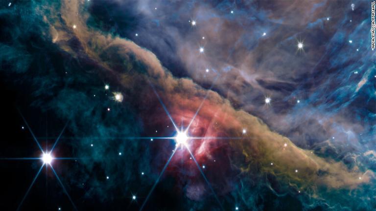 ウェッブ望遠鏡の近赤外線カメラ「ＮＩＲＣａｍ」が捉えたオリオン大星雲の内部の領域/NASA/ESA/CSA/PDRS4all