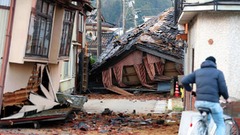能登半島地震、生存者救出は時間との闘い