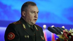 ベラルーシ、新たな軍事ドクトリンを採択　核兵器への言及盛り込む