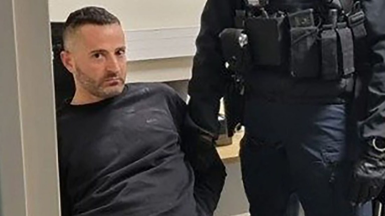 逮捕されたマルコ・ラドゥアーノ受刑者（４０）/Carabinieri