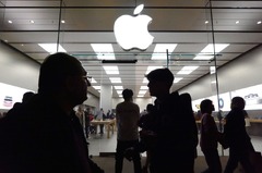 バフェット氏の投資会社、アップル株を一部売却