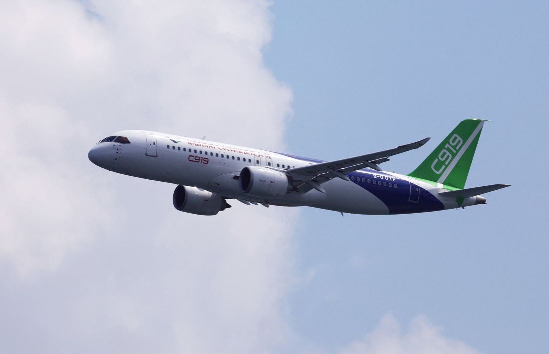 世界初 国産旅客機C919「一番機」のエンジンを換装