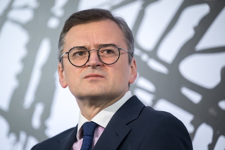 ウクライナのクレバ外相/Fabrice Coffrini/AFP/Getty Images