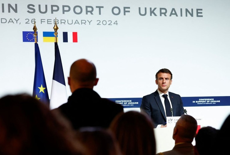 フランスのマクロン大統領は、欧米部隊のウクライナ派兵について「排除できない」との考えを示した/Gonzalo Fuentes/Reuters