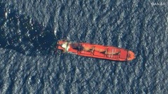 フーシ攻撃の貨物船が紅海で沈没、大規模な「環境汚染」を懸念