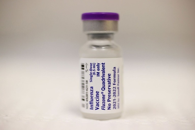 米食品医薬品局（ＦＤＡ）の諮問員会は３価ワクチンを全会一致で推奨した/Joe Raedle/Getty Images/FILE via CNN Newsource
