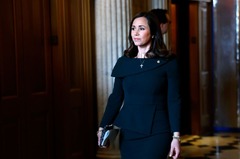 米共和党の最年少女性上院議員、一般教書演説に反論　「アメリカンドリームが悪夢に」