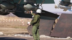 ロシア軍の新たな滑空爆弾、前線のウクライナ軍に多大な被害もたらす