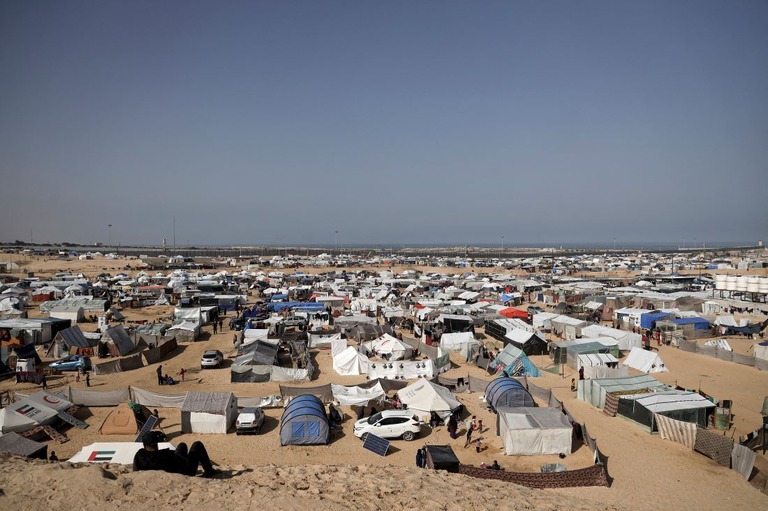パレスチナ自治区ガザ地区南部ラファにある難民キャンプ/AFP/Getty Images