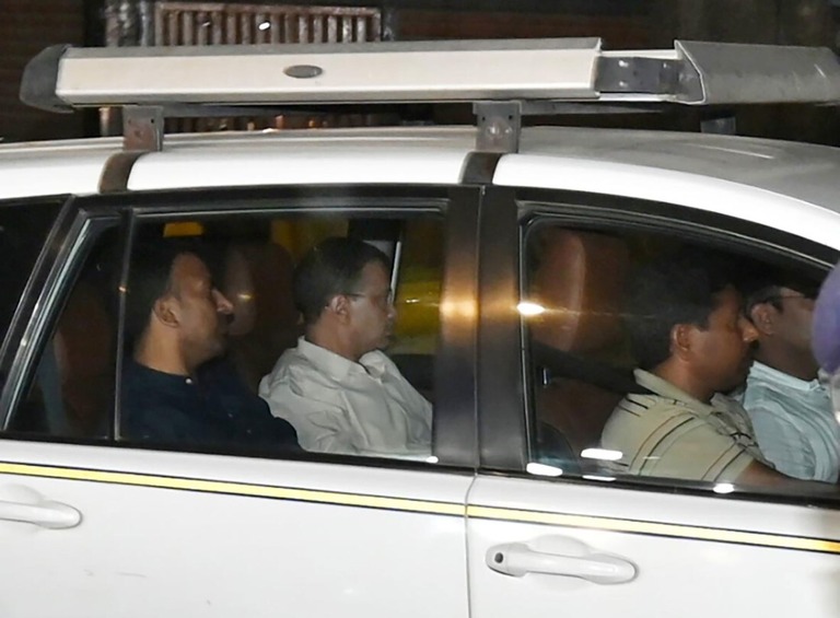 デリー首都圏のケジリワル首相がインドの捜査当局によって逮捕された＝２１日、インド・ニューデリー/Sonu Mehta/Hindustan Times/Getty Images