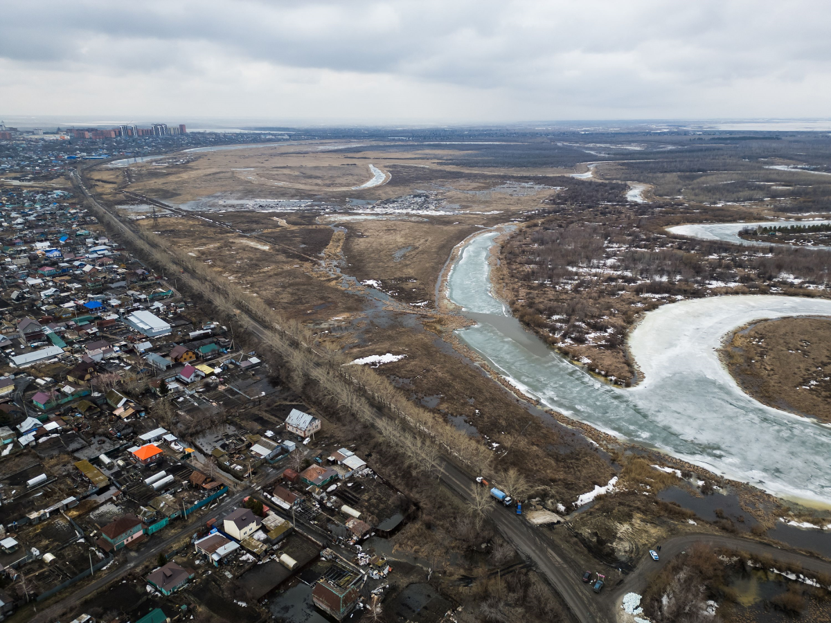カザフスタン・ペトロパブルの地域を写した航空写真＝１０日
/Evgeniy Lukyanov/AFP/Getty Images