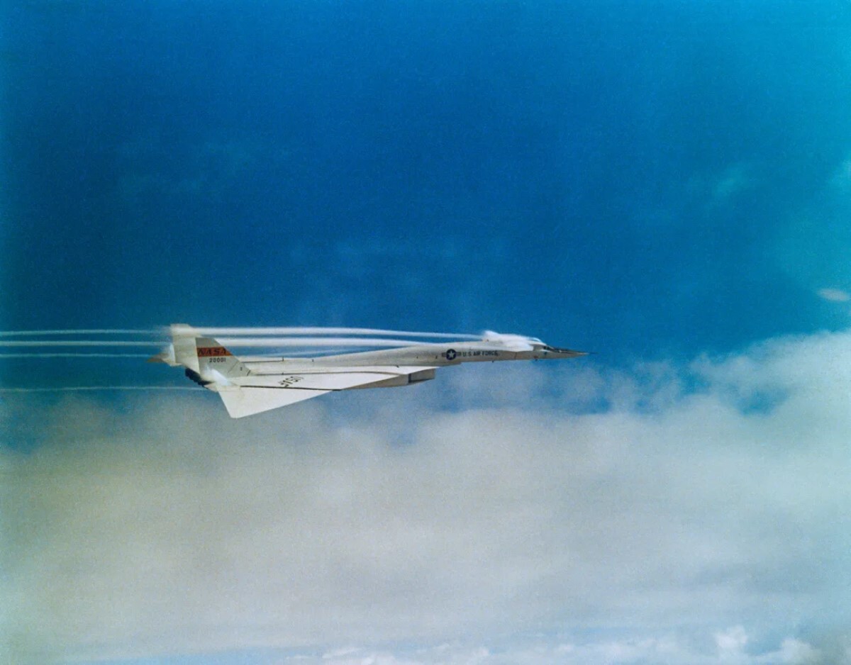  ＮＡＳＡは１９６０年代、ＸＢ７０の量産試作機を高速飛行の研究に活用した/NASA
