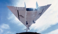 ＸＢ７０は製造時に既に多かれ少なかれ時代遅れになっており、技術者は旅客機転用の可能性も含め新たな用途を模索した