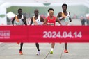 北京ハーフマラソンの結果に疑惑の声、アフリカ勢が中国選手に勝ち譲ったか