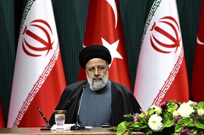 「国益」狙えば激しい報復　イラン大統領が警告