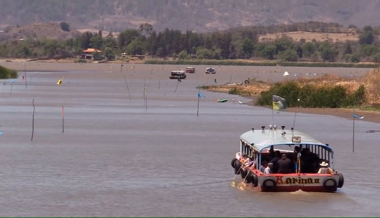 「死者の日」の期間中に主要な観光地となるメキシコ中部のパツクアロ湖/Goverment of Patzcuaro 