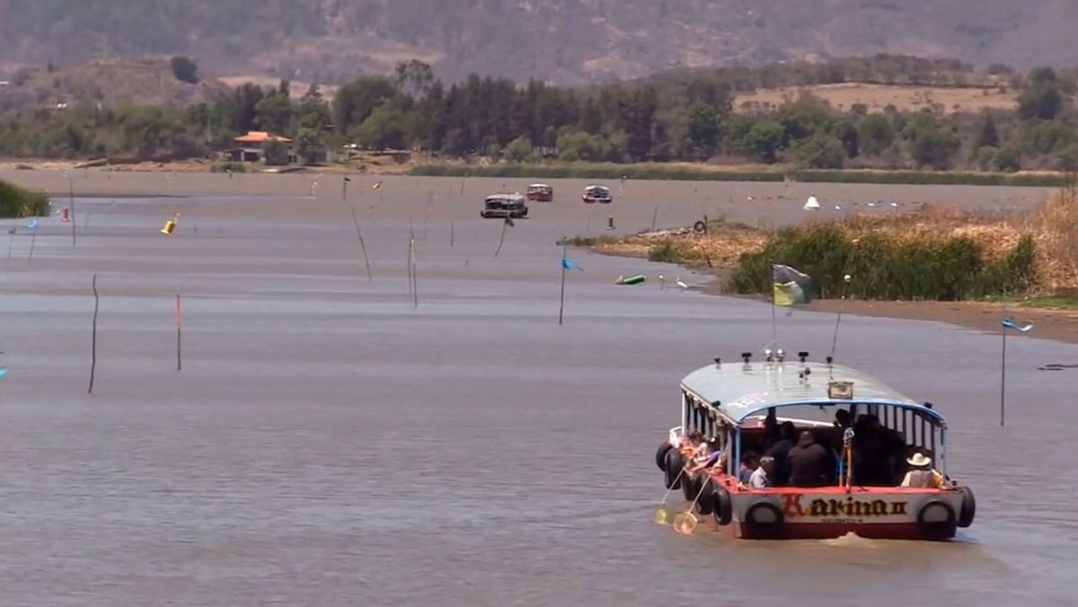 消えゆく「魔法の町」の湖、干ばつで不正取水の追い打ち　メキシコ