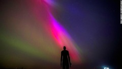英イングランド・リバプールで観測された北のオーロラ＝１０日