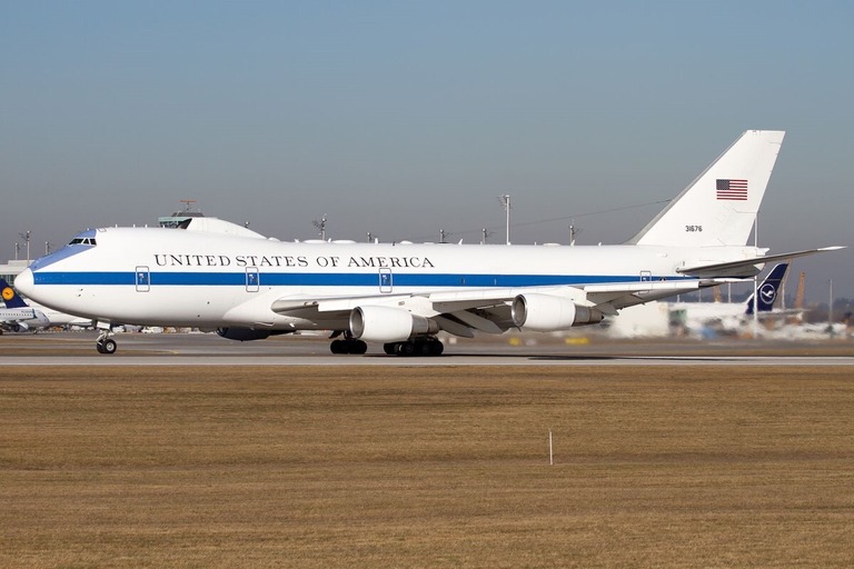 米空軍のボーイングＥ４Ｂ＝２０１９年２月、ドイツ・ミュンヘン/Fabrizio Gandolfo/SOPA Images/LightRocket/Getty Images via CNN Newsource