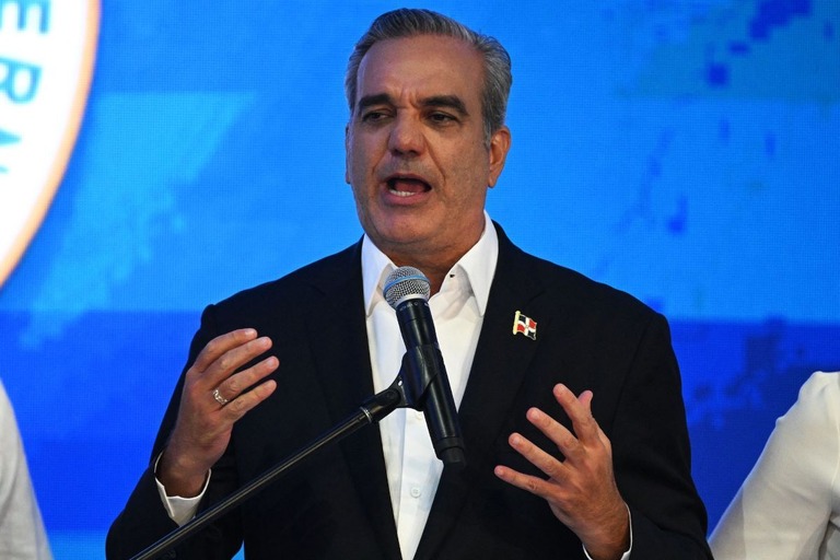 ドミニカ共和国で現職のアビナデル大統領（５６）が勝利宣言を行った/Federico Parra/AFP/Getty Images